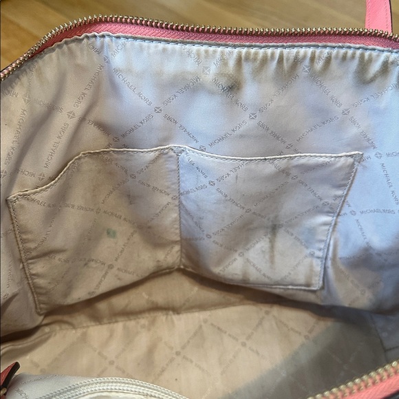 Michael Kors Pre Loved Coral Tote - Picture 9 of 9